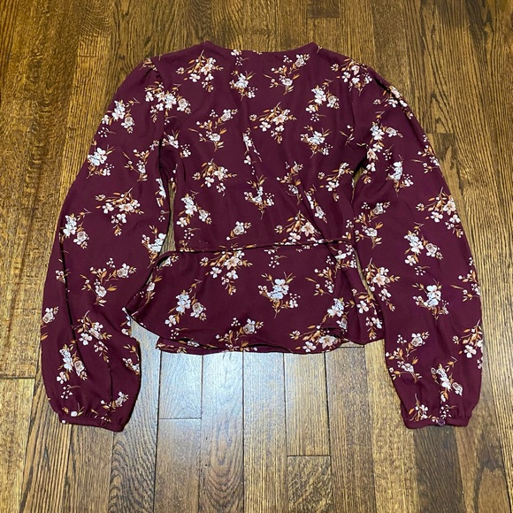 EUC Forever 21 peplum wrap floral blouse - Picture 6 of 12